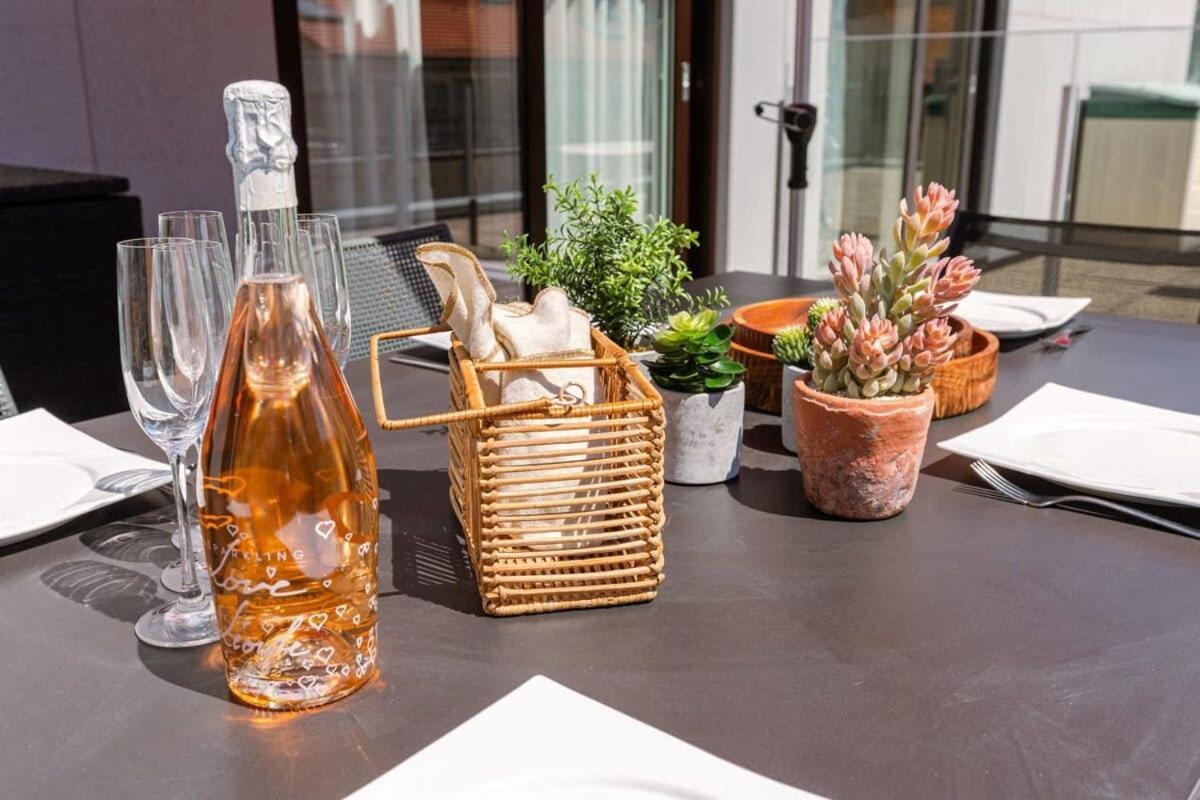Huswell - Sunny Apartment In Knokke-Heist With Big Terrace エクステリア 写真